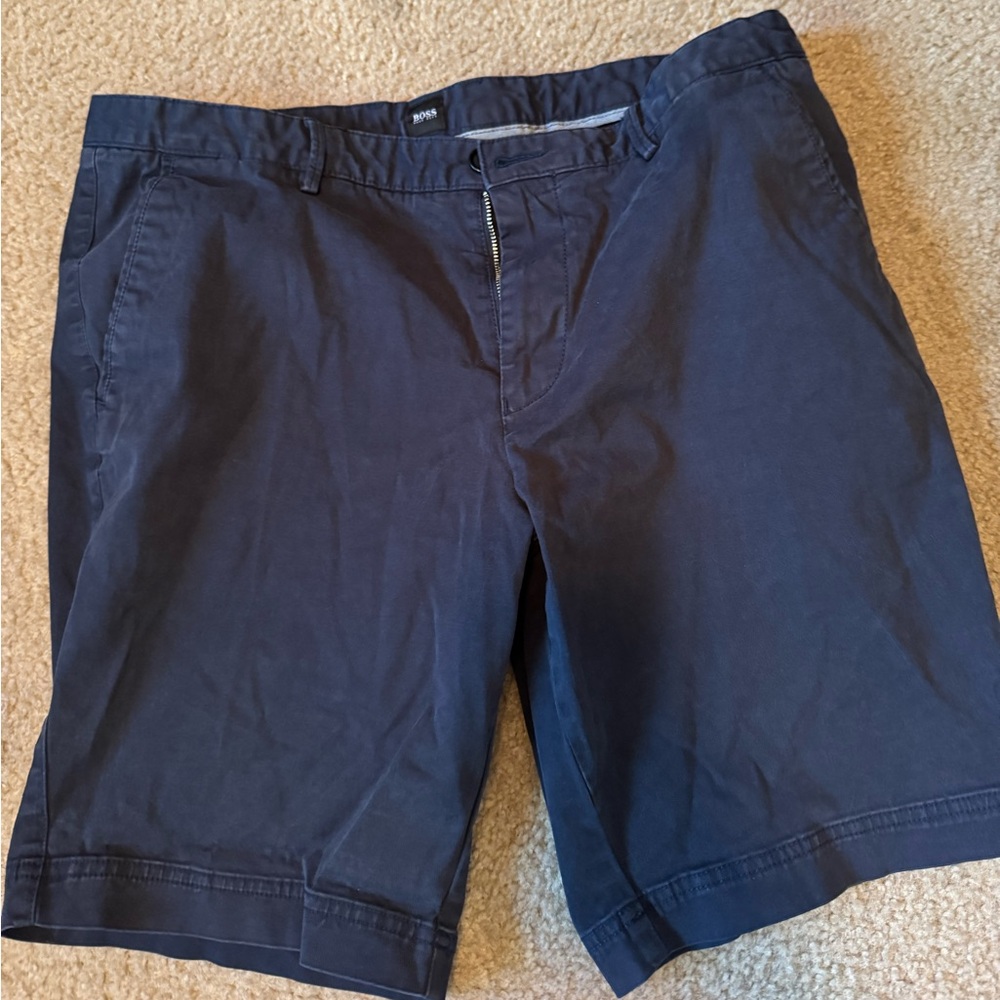 Hugo Boss shorts 🩳